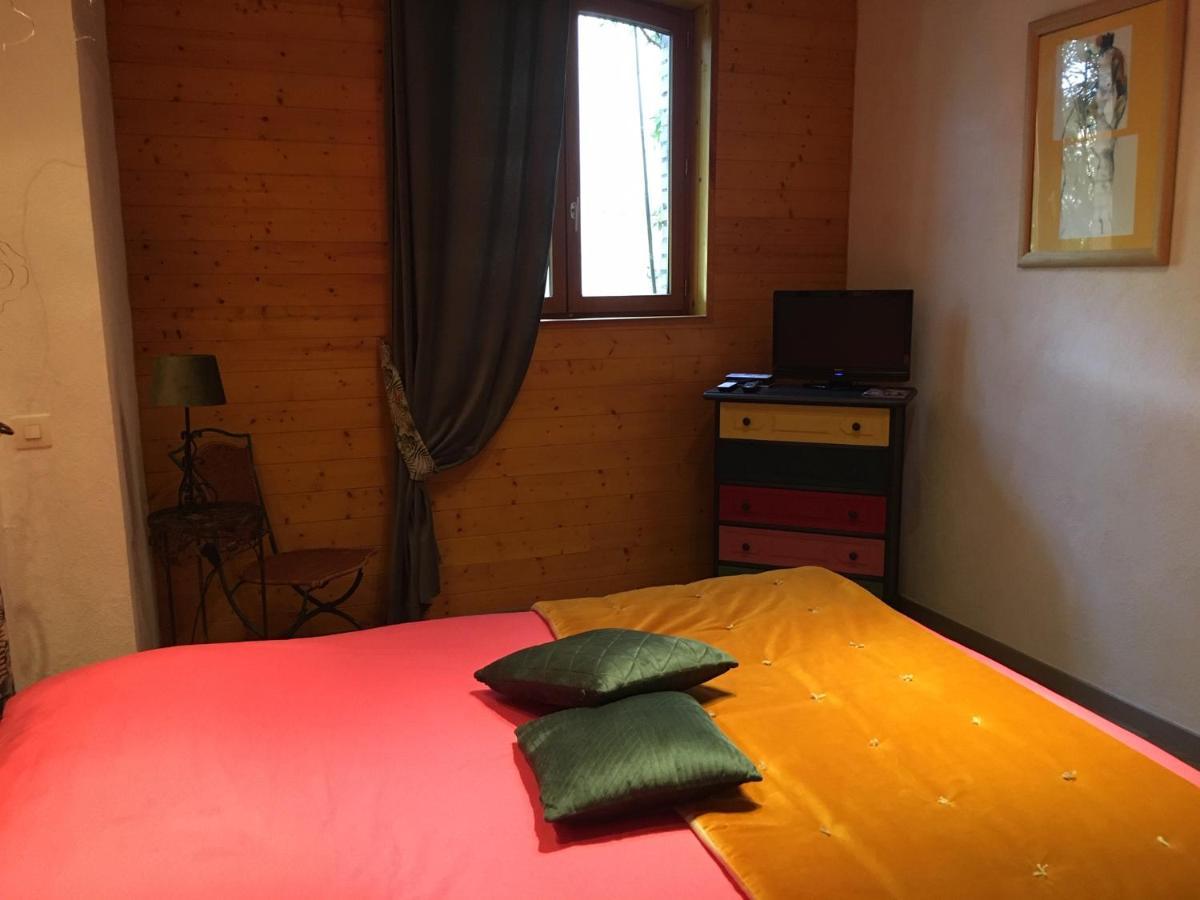 Les Ateliers D'Art Modiste Et Formier Roanne Exterior foto